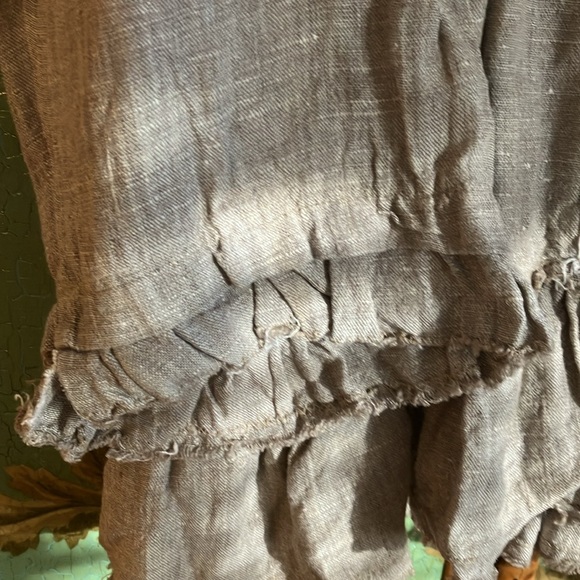 Magnolia Pearl Love Collection 🥰
“Double breasted” jacket
Perfect for NOW - Picture 6 of 9